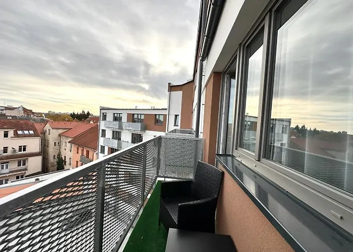Sky Apartments 511
