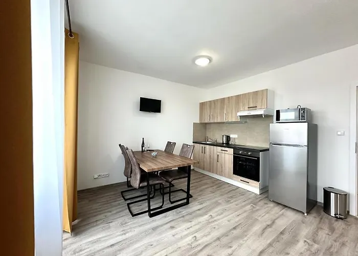 Sky Apartments 511